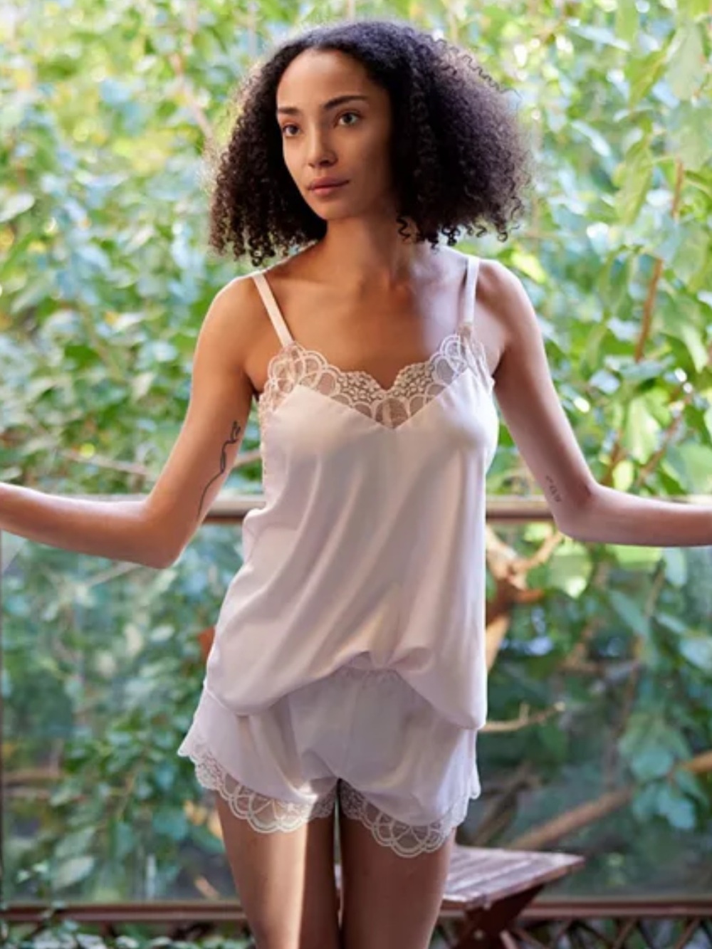 Flora Nikrooz Ivory satin Lace-Trim sleep Shorts